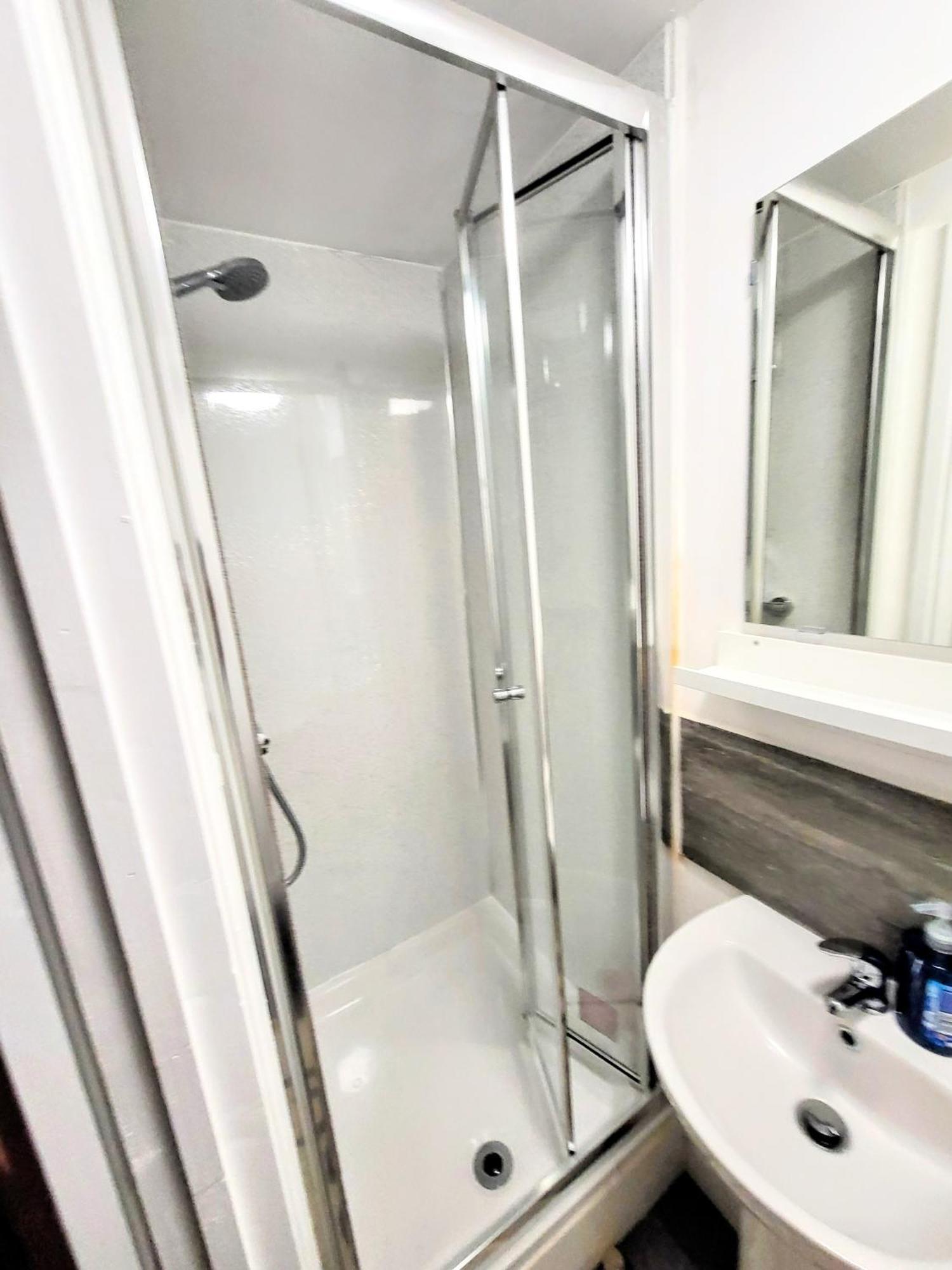 Premier Nottingham Studios - Burford Road Экстерьер фото